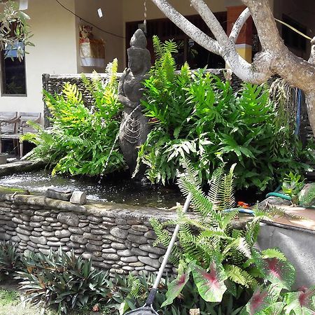 Three Ayu Family House Bed & Breakfast Ubud  Exterior photo